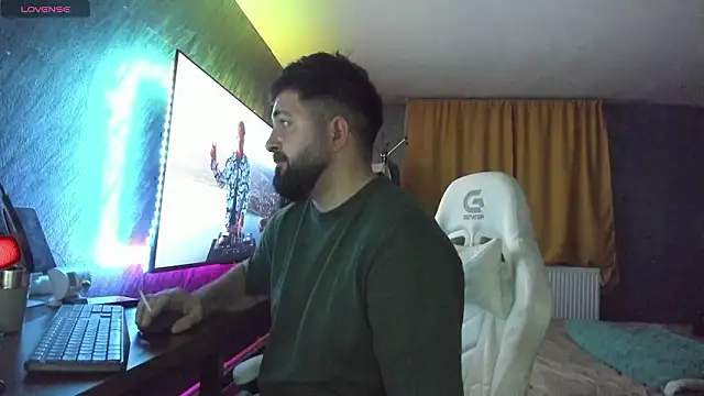 Eduu2322 online show from February 3, 2026, 9:53 pm