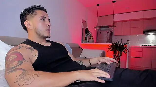 Snapshot of Chriskyle_ chatting on September 23, 2025, 12:17 am Chriskyle  online show from September 23, 2025, 12:17 am