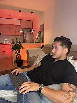 Chriskyle  online show from November 28, 2025, 12:44 am