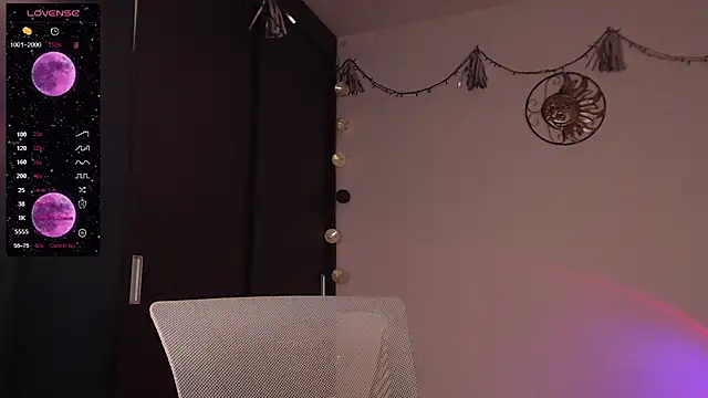 CherryBlossom    online show from March 23, 2025, 3:54 am