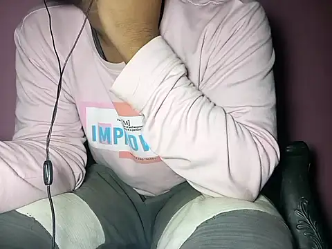 damsexy4 online show from December 7, 2024, 11:34 am