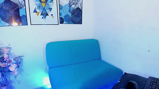 naughty-goddessts online show from October 12, 2025, 6:04 am