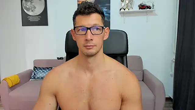 BrutusK08 online show from October 17, 2025, 8:06 am