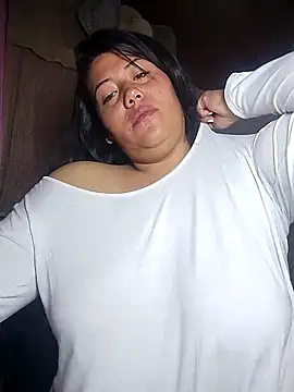 Snapshot of KATYGONZALEZ chatting on June 4, 2026, 10:20 am KATYGONZALEZ online show from June 4, 2026, 10:20 am