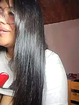 Snapshot of KATYGONZALEZ chatting on June 1, 2026, 8:52 pm KATYGONZALEZ online show from June 1, 2026, 8:52 pm