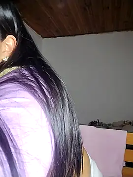Snapshot of KATYGONZALEZ chatting on May 15, 2026, 11:47 pm KATYGONZALEZ online show from May 15, 2026, 11:47 pm