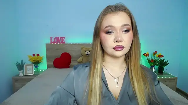 StacyYellig online show from March 8, 2025, 8:25 pm