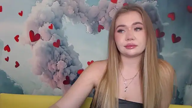 StacyYellig online show from February 19, 2025, 10:53 pm