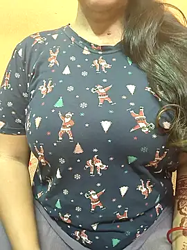 CUTE SOPHIA- online show from April 8, 2026, 1:40 am