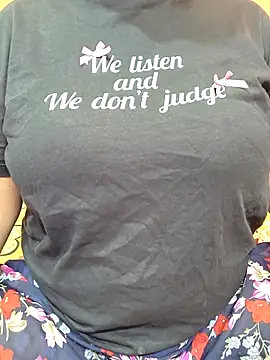 CUTE SOPHIA- online show from October 4, 2025, 11:06 pm