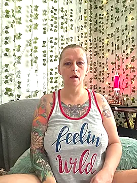 Snapshot of Tasty_Tammy chatting on September 20, 2025, 4:56 pm Tasty Tammy online show from September 20, 2025, 4:56 pm