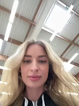 EvieEvans online show from February 21, 2025, 3:54 pm