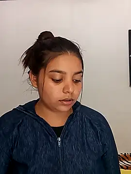 stefanie010 online show from October 15, 2025, 5:10 pm