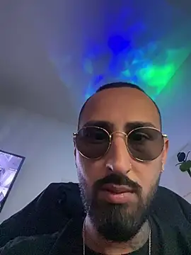 Baddfuckerr online show from July 24, 2026, 2:18 am