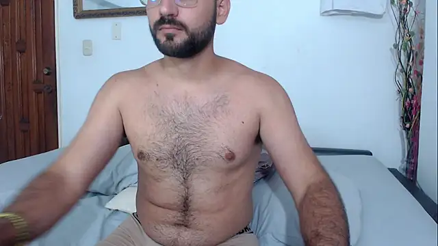 Snapshot of _Araboys_ chatting on June 29, 2026, 2:40 am Araboys online show from June 29, 2026, 2:40 am