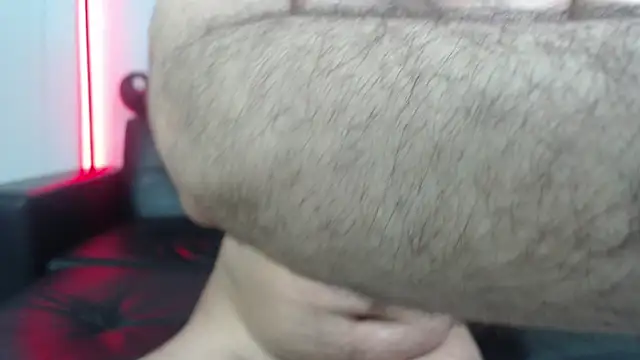 Snapshot of _Araboys_ chatting on October 18, 2025, 10:39 am Araboys online show from October 18, 2025, 10:39 am