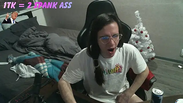 izilizi 23 online show from February 5, 2026, 3:19 pm