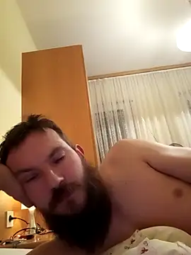 Snapshot of Klinsch chatting on November 24, 2025, 9:48 pm Klinsch online show from November 24, 2025, 9:48 pm