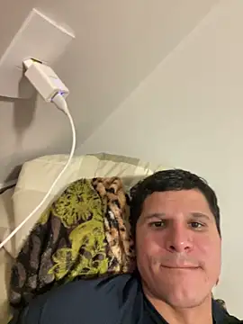 Snapshot of pedrovkr3 chatting on May 18, 2026, 11:20 pm pedrovkr3 online show from May 18, 2026, 11:20 pm