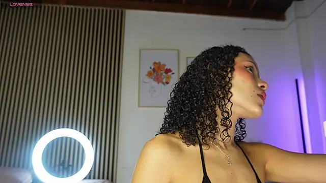 LillyDolls23 online show from November 23, 2025, 12:37 pm