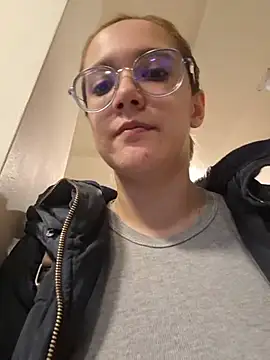 NaomiShimizu online show from February 1, 2026, 7:01 pm