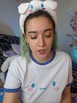 NaomiShimizu online show from November 13, 2025, 8:57 pm