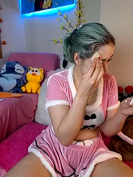 NaomiShimizu online show from October 14, 2025, 7:47 pm