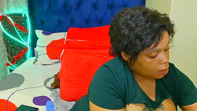 THESHORTQUEEN online show from January 7, 2026, 8:03 pm