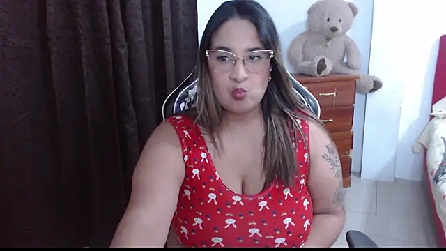 Snapshot of KathyHardcore69 chatting on October 19, 2025, 1:52 am KathyHardcore69 online show from October 19, 2025, 1:52 am