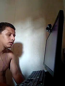 Snapshot of Nicolaskribeiro chatting on April 1, 2026, 7:44 pm Nicolaskribeiro online show from April 1, 2026, 7:44 pm
