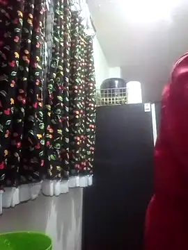 Cameron puppy online show from November 3, 2025, 3:48 pm