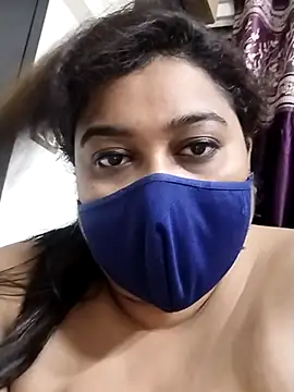 indianlisa5 online show from April 15, 2026, 9:59 pm