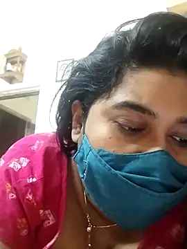 indianlisa5 online show from February 15, 2025, 5:19 am