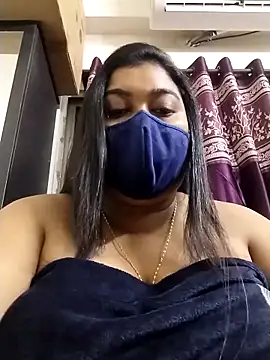 indianlisa5 online show from September 18, 2025, 11:30 pm