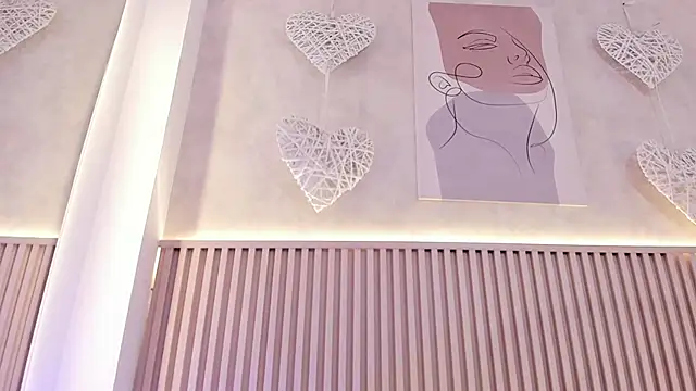 daiana curly online show from October 27, 2025, 7:48 pm