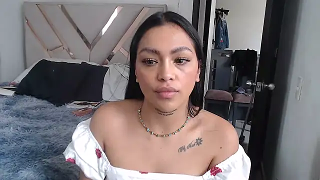 Snapshot of fairylatin222 chatting on September 12, 2025, 5:24 pm fairylatin222 online show from September 12, 2025, 5:24 pm