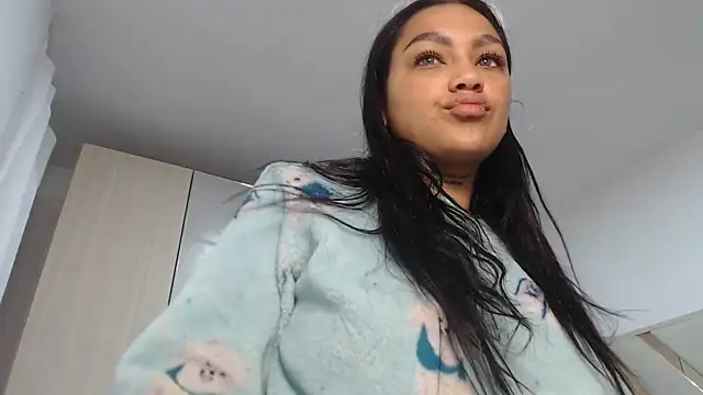 Snapshot of fairylatin222 chatting on October 21, 2025, 10:36 am fairylatin222 online show from October 21, 2025, 10:36 am