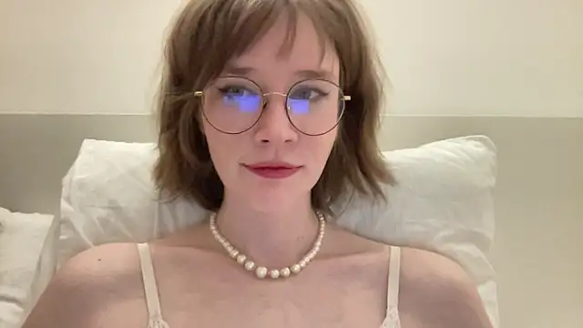 ms christiana online show from May 14, 2026, 8:17 pm
