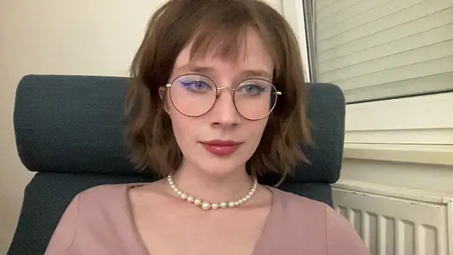 ms christiana online show from May 5, 2026, 7:39 pm