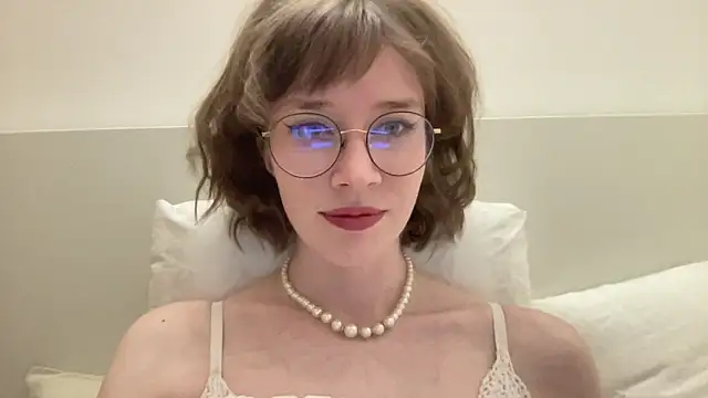 ms christiana online show from May 13, 2026, 7:43 pm