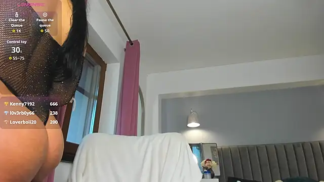 Awesome Jolie online show from November 27, 2025, 7:31 am