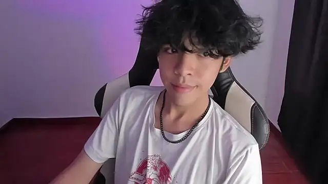 Alan26  online show from January 18, 2025, 2:03 am