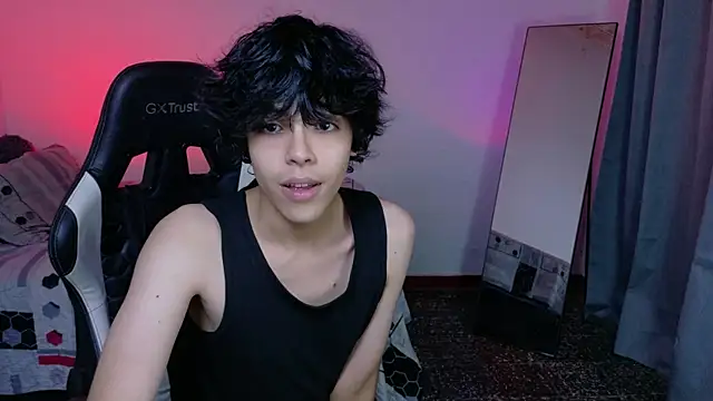 Alan26  online show from May 1, 2026, 5:56 am