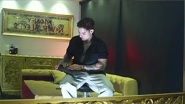 dantecoppolaa  online show from June 6, 2026, 2:17 am