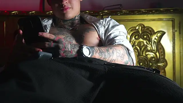 dantecoppolaa  online show from February 18, 2026, 1:03 am