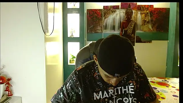 apolo 98 online show from December 19, 2024, 1:18 pm