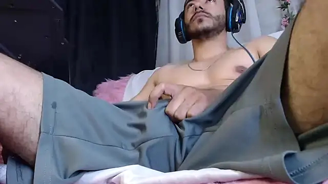 Tommhot online show from January 6, 2025, 9:19 am