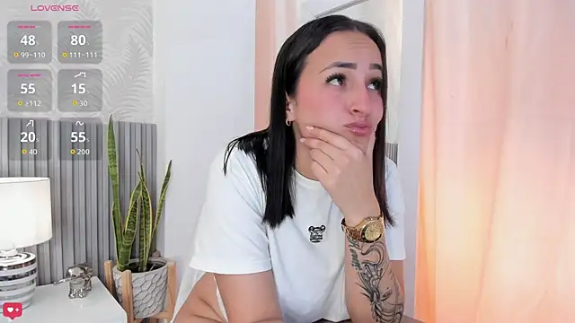 Sally Azmani  online show from November 10, 2025, 12:32 pm