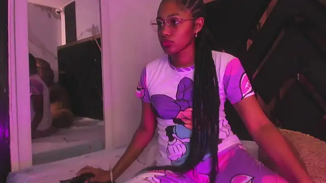 Snapshot of Ebony_beautifull chatting on September 13, 2025, 1:38 am Ebony beautifull online show from September 13, 2025, 1:38 am