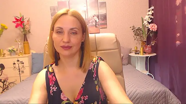 CatcherineAttraction online show from March 12, 2025, 11:43 am